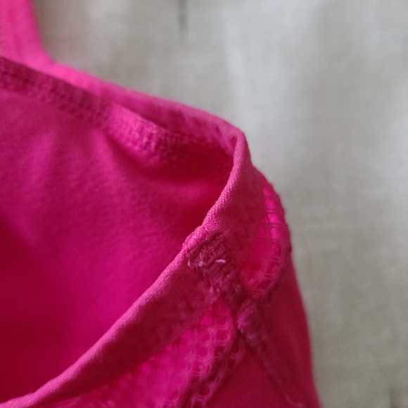 Sports Bra - Picture 4 of 7